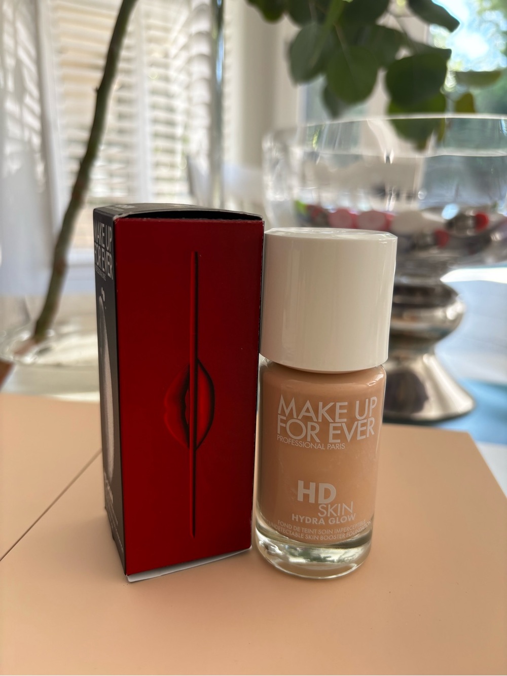Makeup Forever HD Skin Hydra Glow Foundation - Beige